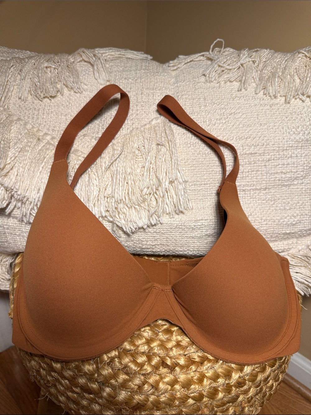 SKIMS Smooth T-Shirt Bra in Warm Caramel